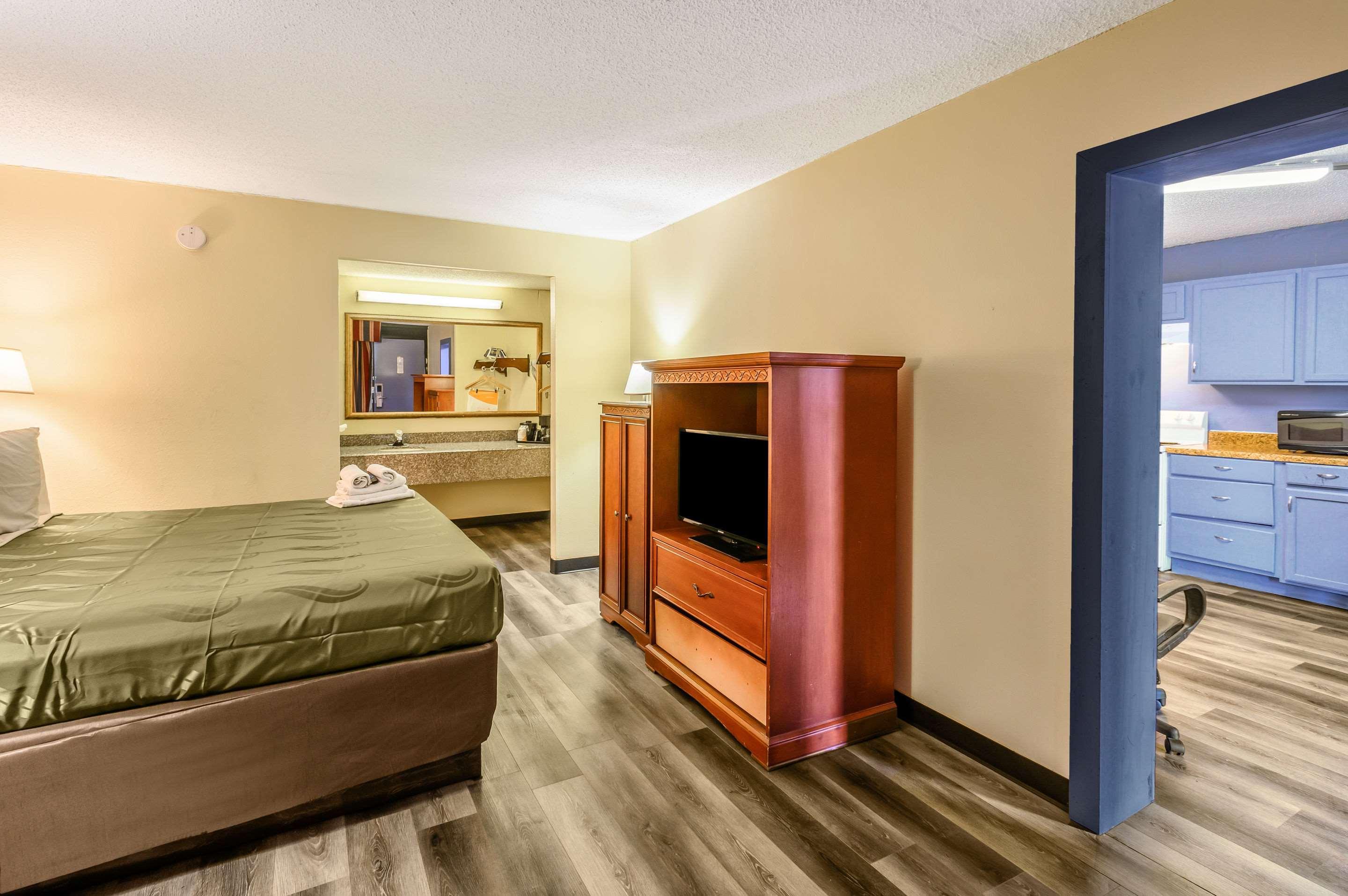 Quality Inn New Orleans I-10 East Nova Orleães Exterior foto